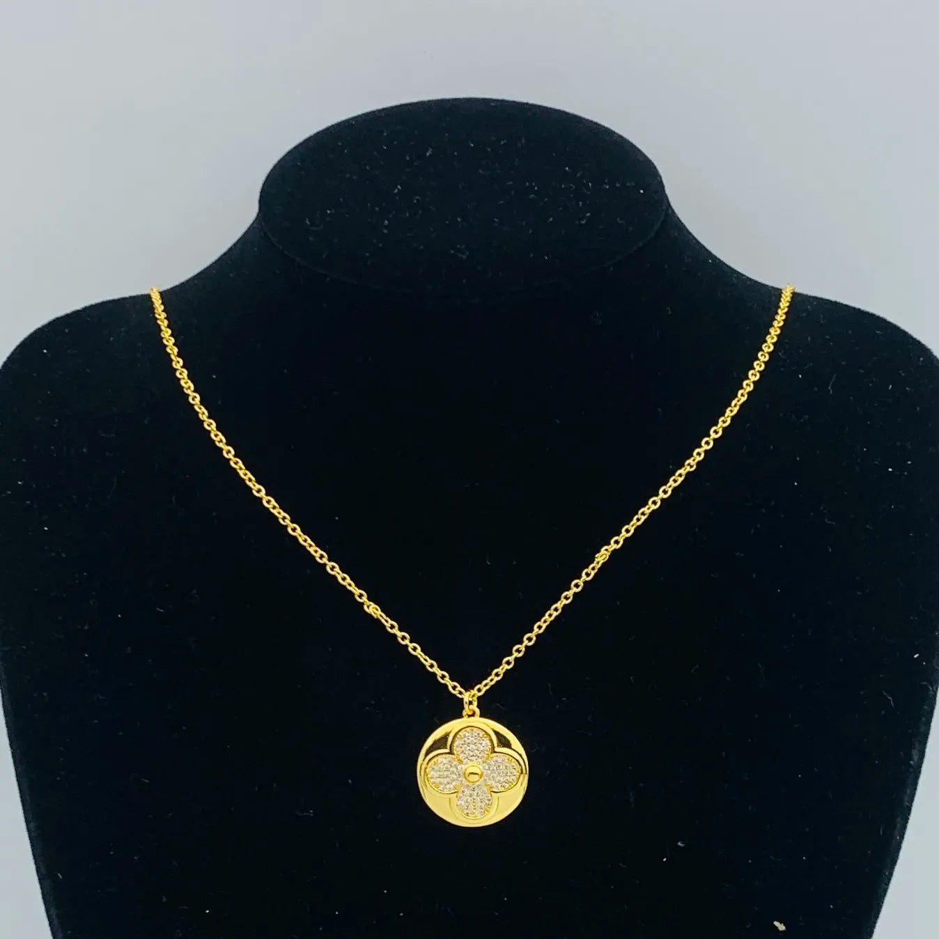 X1Q85E51X Popular Necklace