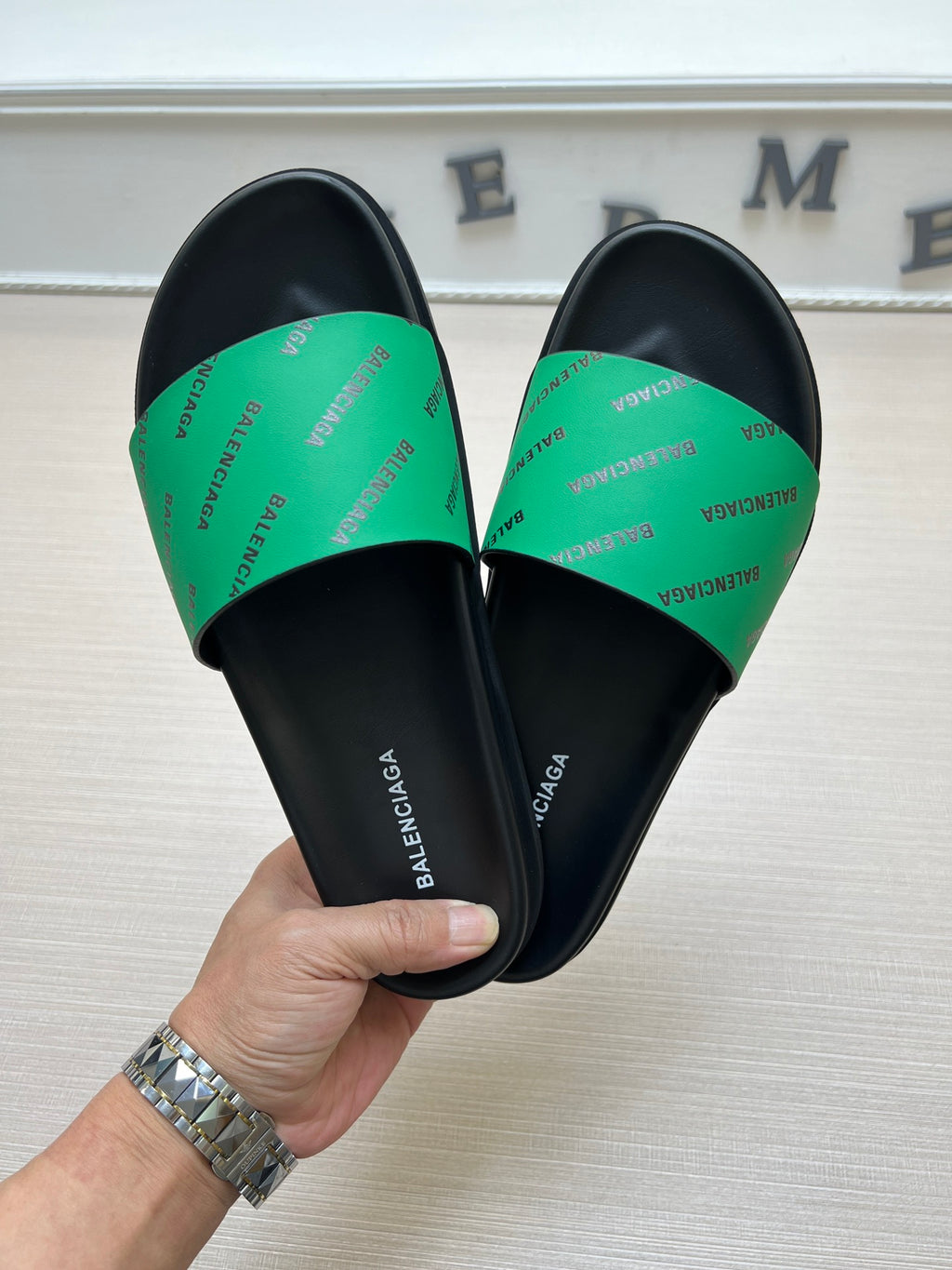 Z5ZJ99 Popular slippers