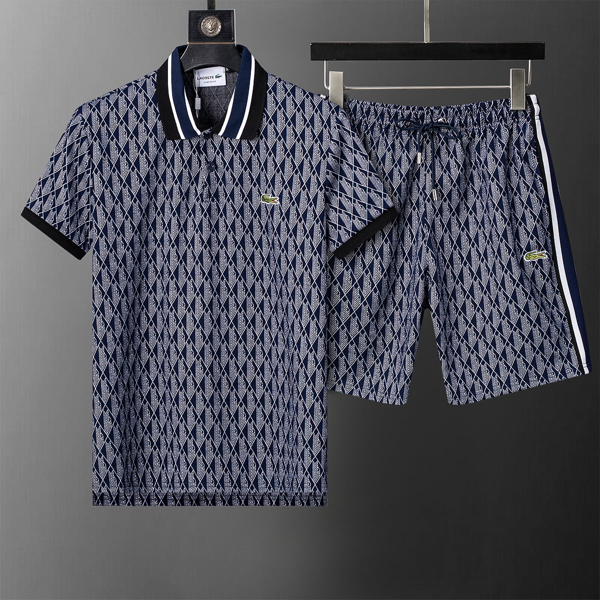U1P36A100 Popular T-shirts