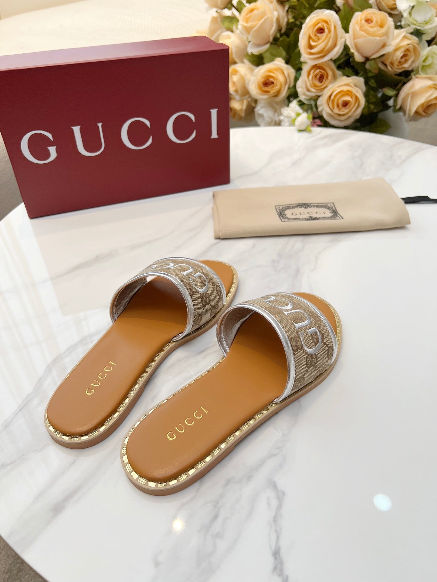Z2Q55B29 Popular high-quality  Shoes