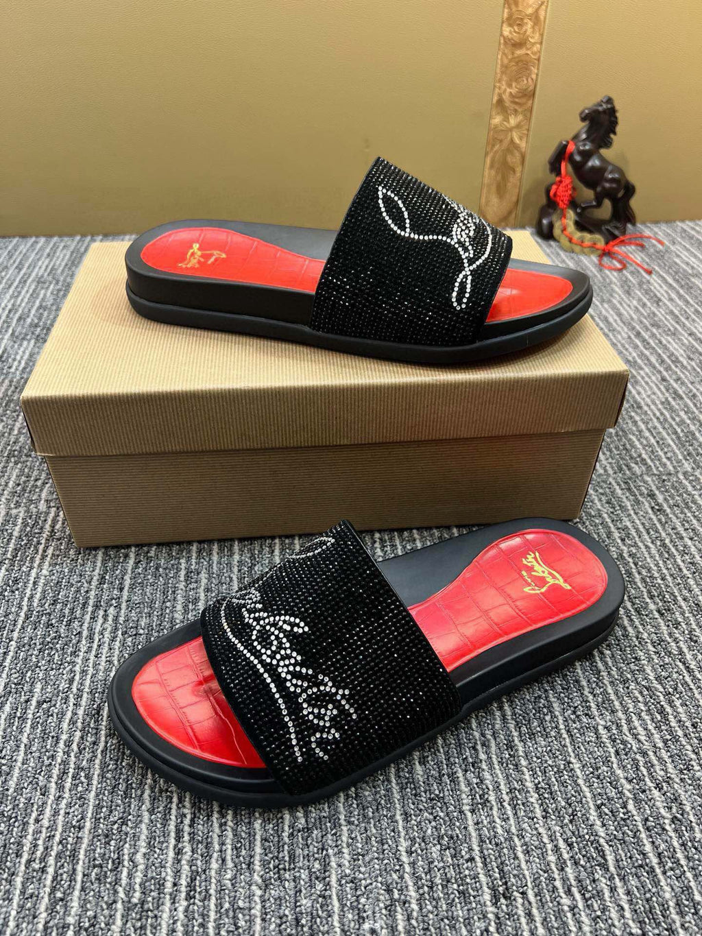 Z5ZA128 Popular slippers