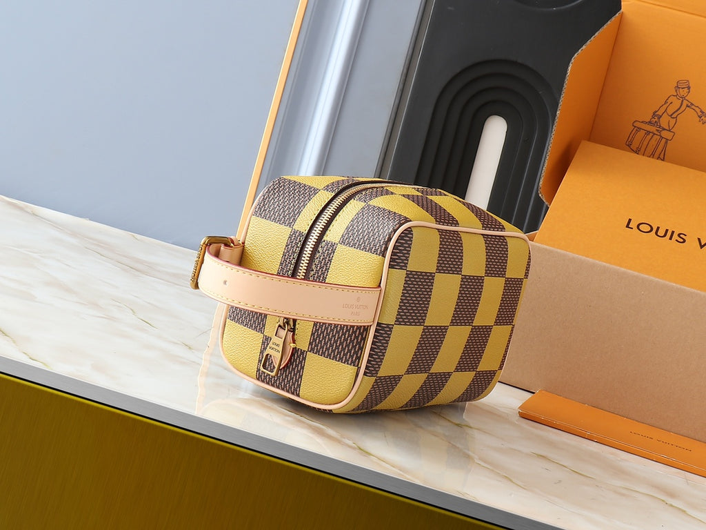 B1R15E69  Popular   leather bag