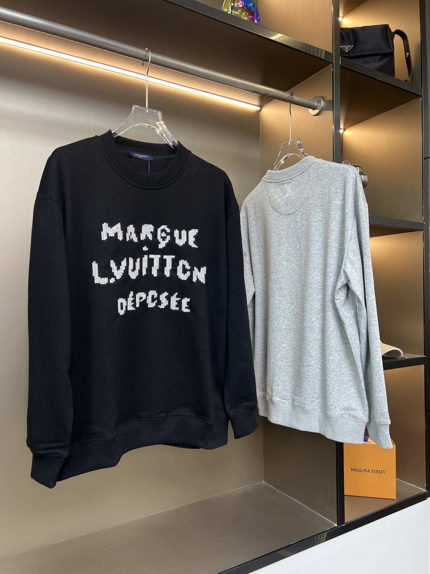 U1Z05E373 Popular Sweaters