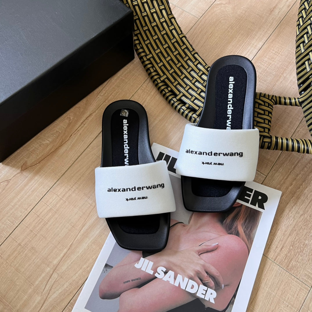 Z1ZZA5 Popular Slippers