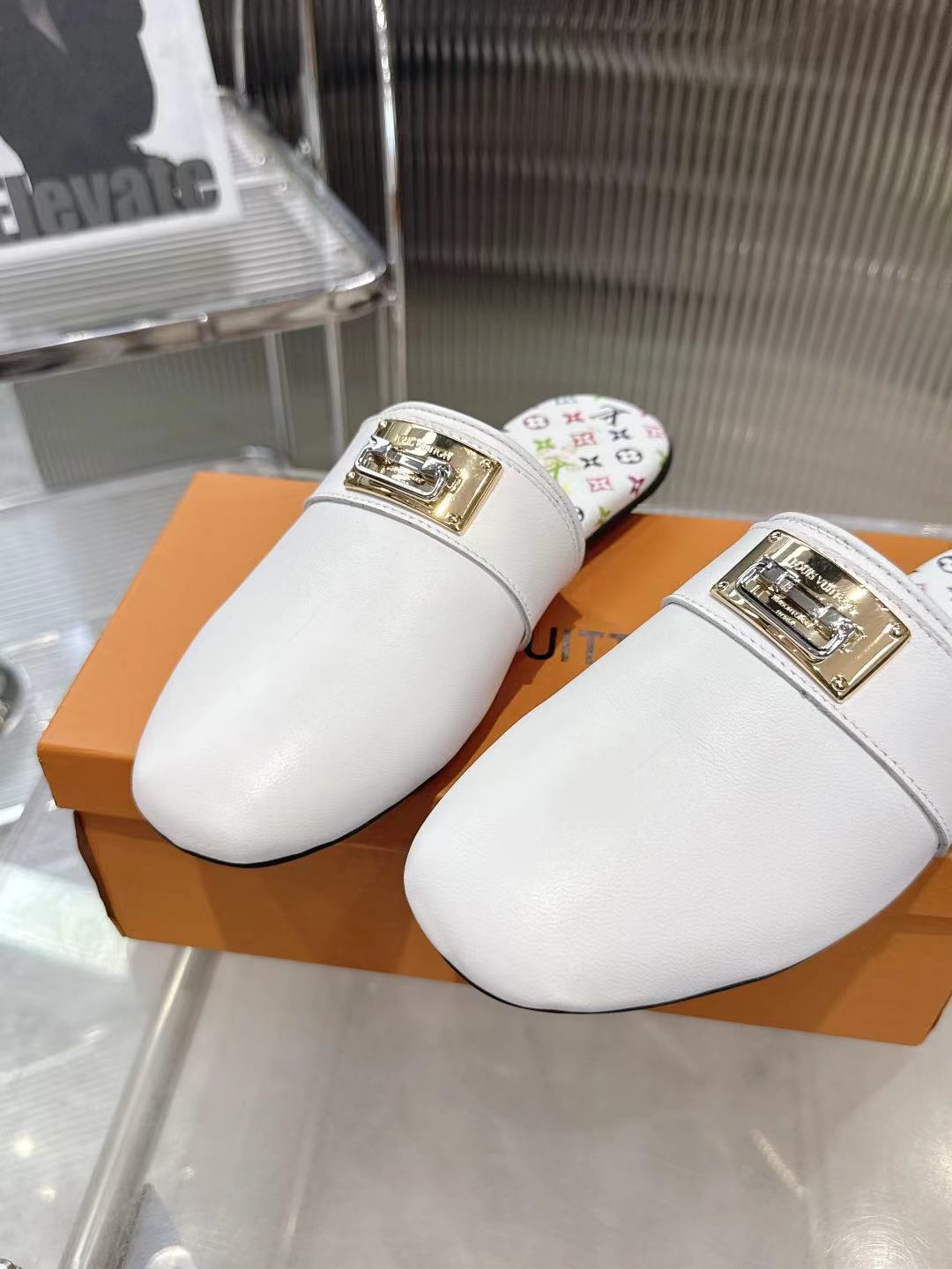 Z2R76E19 Popular high-quality leather shoes