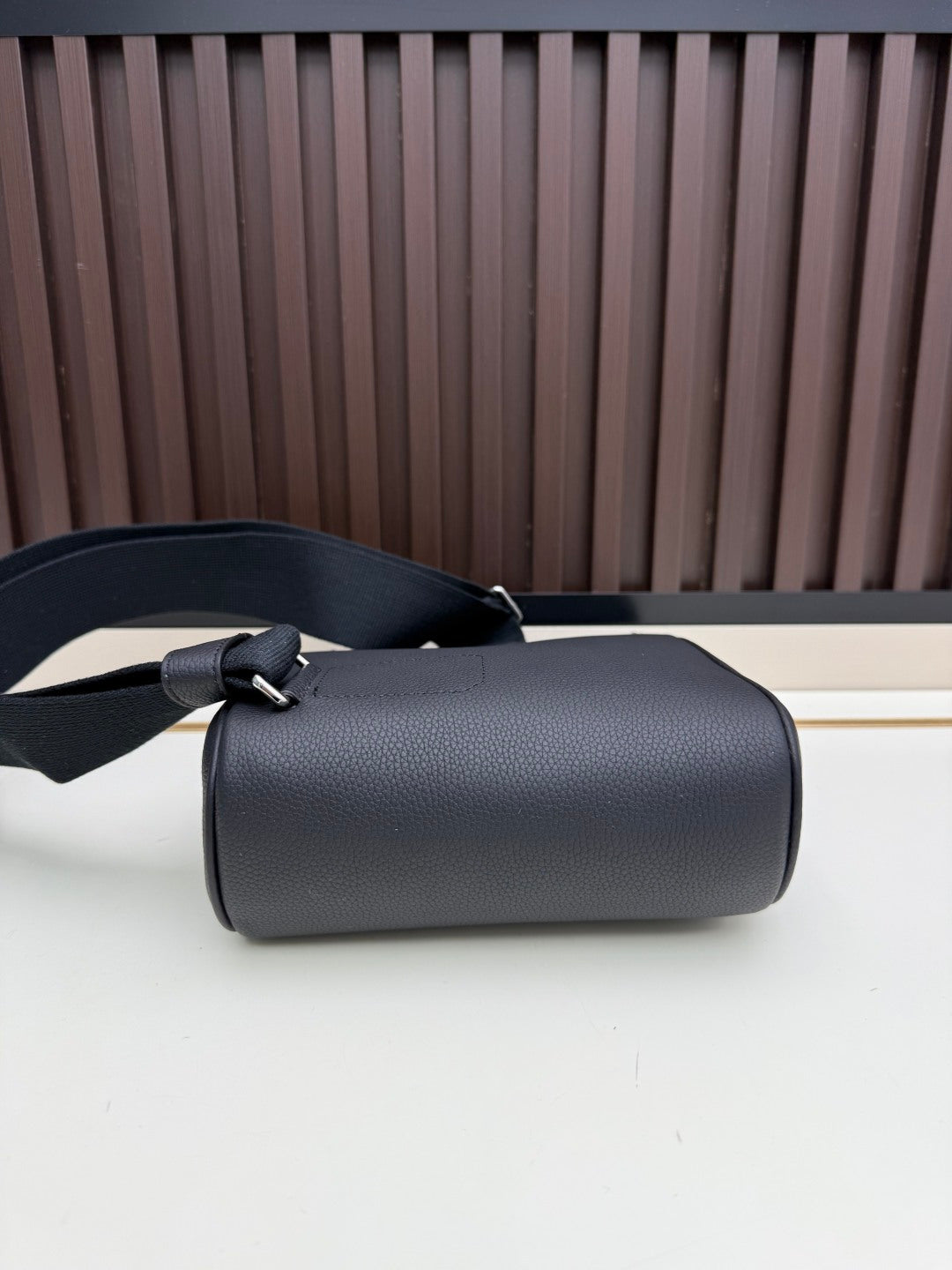 B1P36H45 Popular leather bag