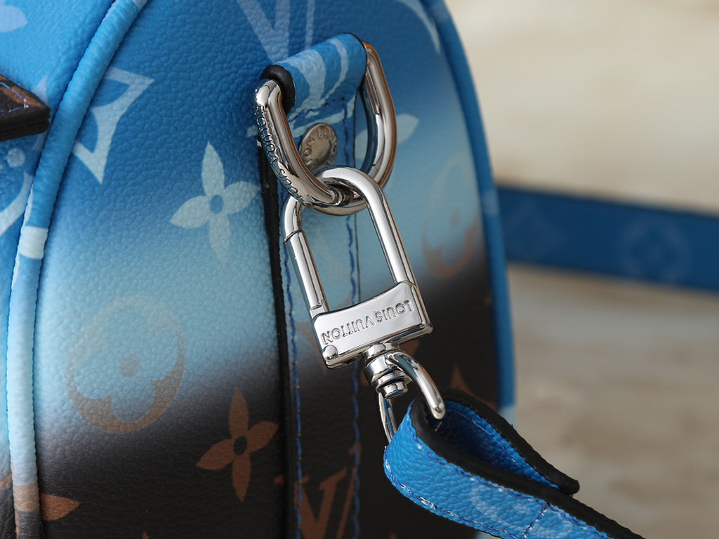 B1P46E30 Popular leather bag
