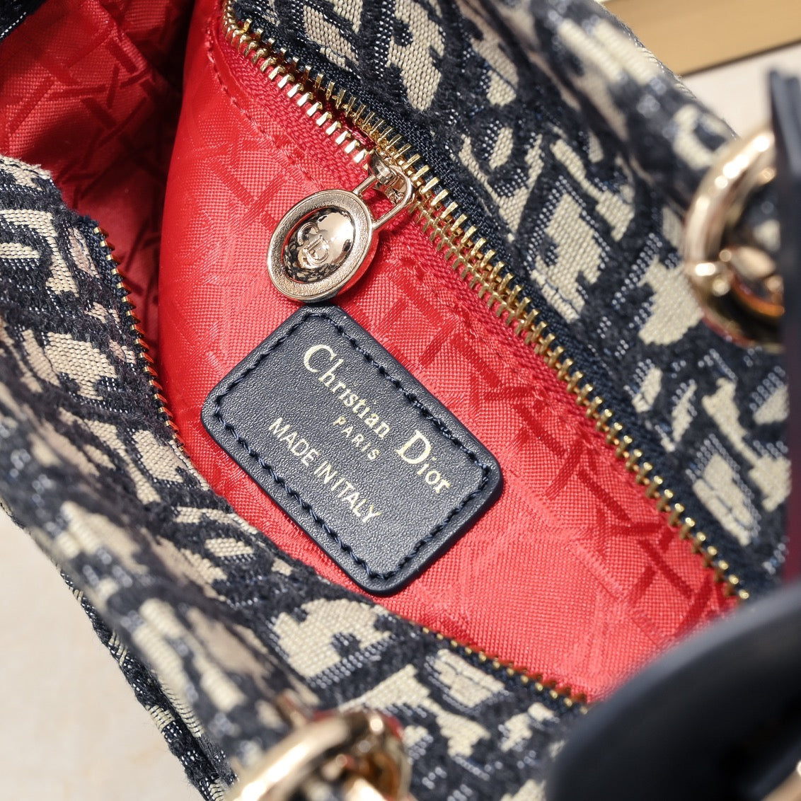B1X54D439 Popular   embroidery bag