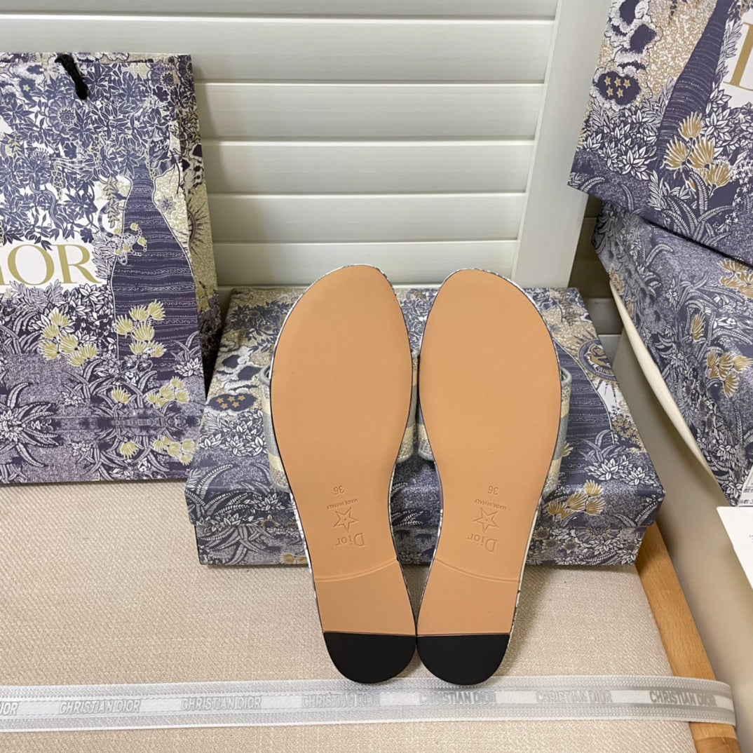 Z2N65D25  Popular  leather shoes