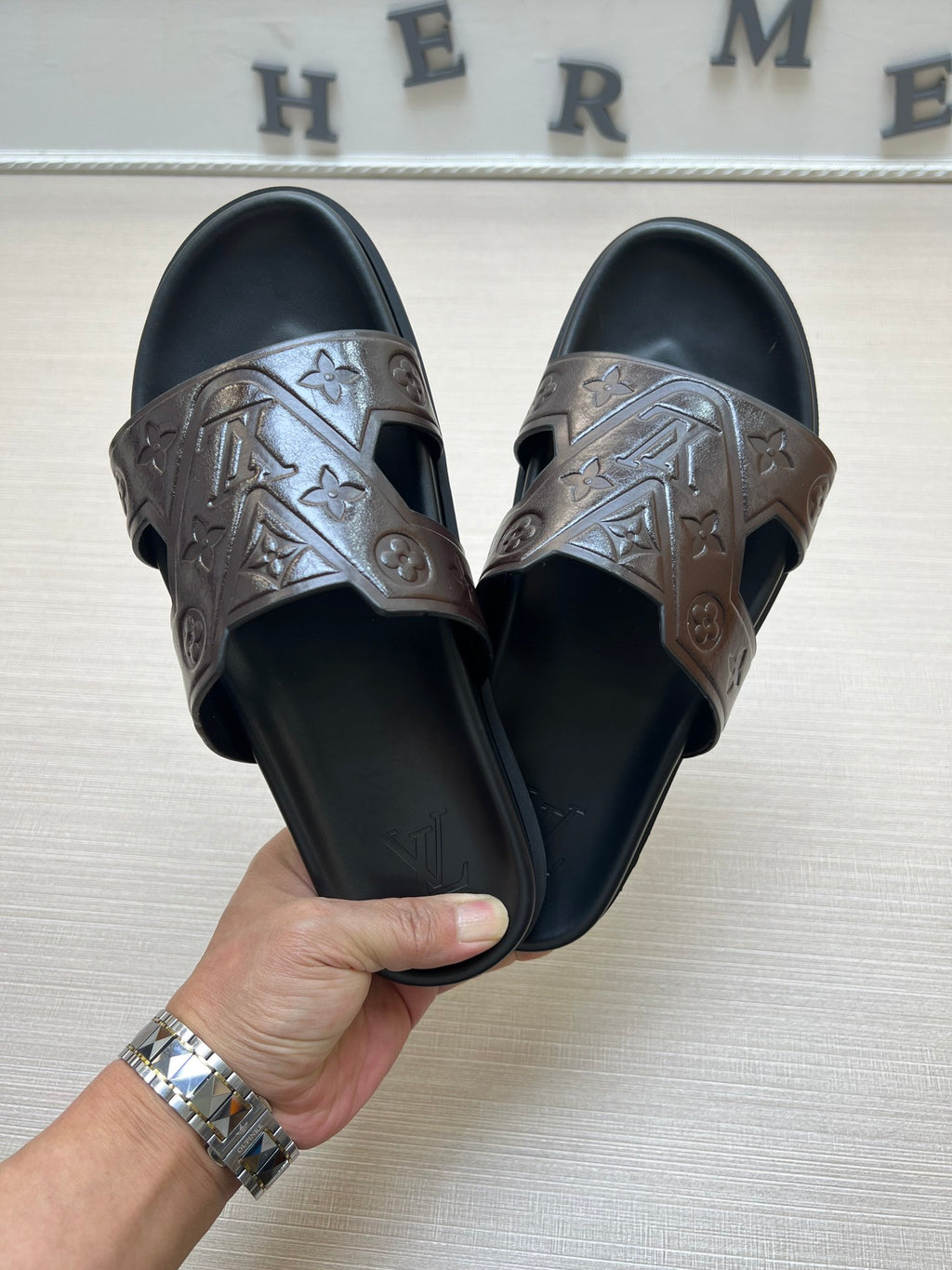 Z5ZE67 Popular slippers
