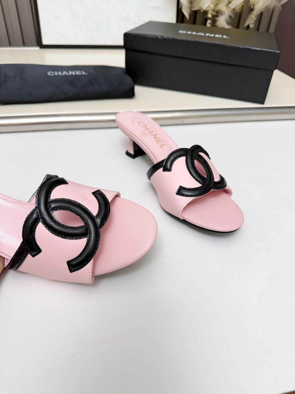 ZPX76C5  Popular high-quality leather slippers