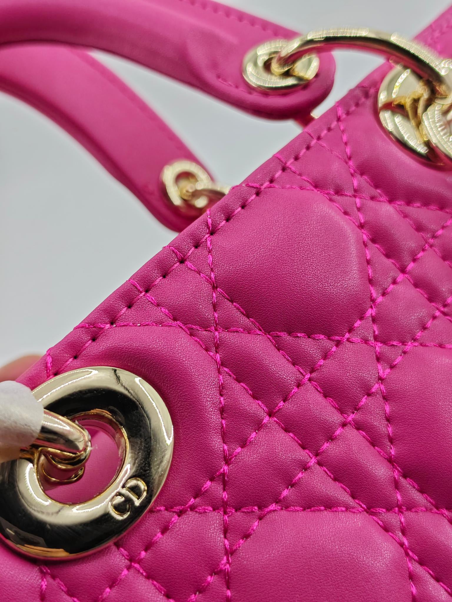 B1R15D60  Popular  leather bag