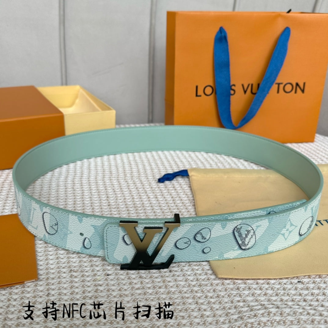 P1Q64E139 Popular High quality leather belt With full package