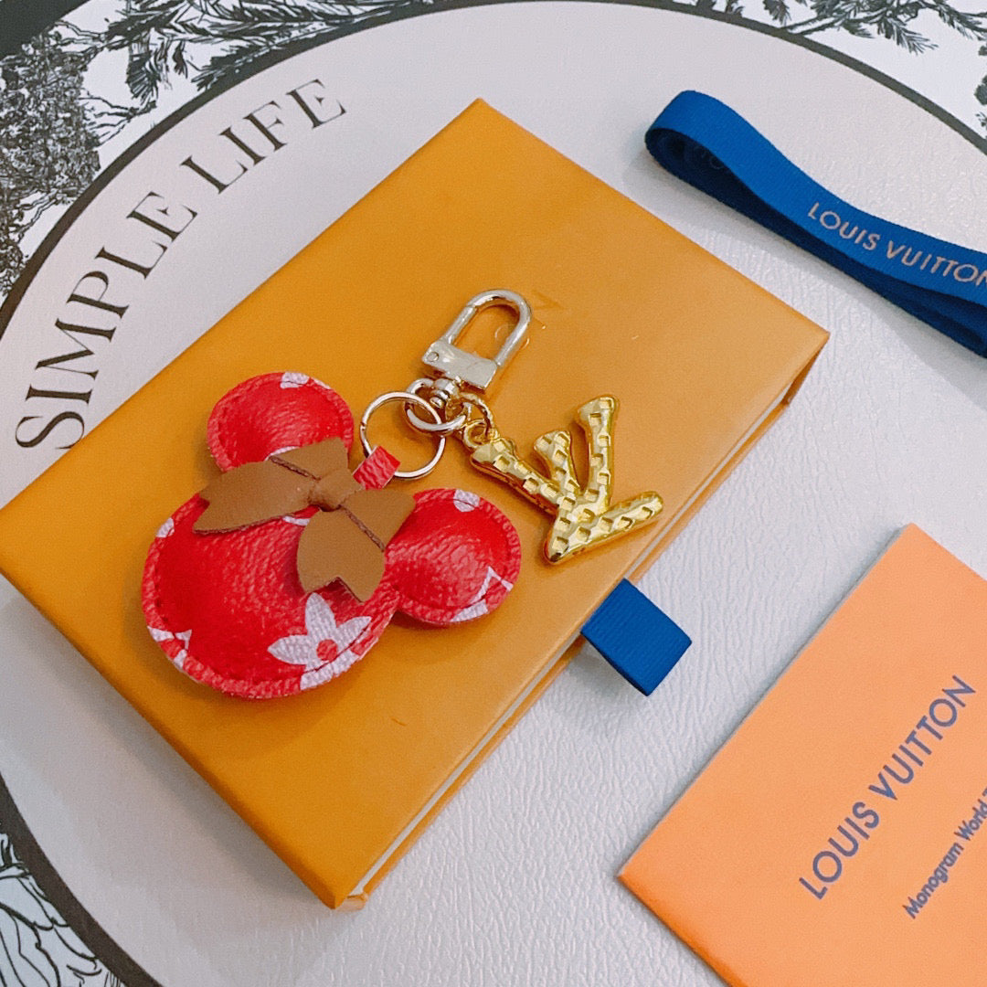 A1Z105E65 Popular bag 's charms accessories