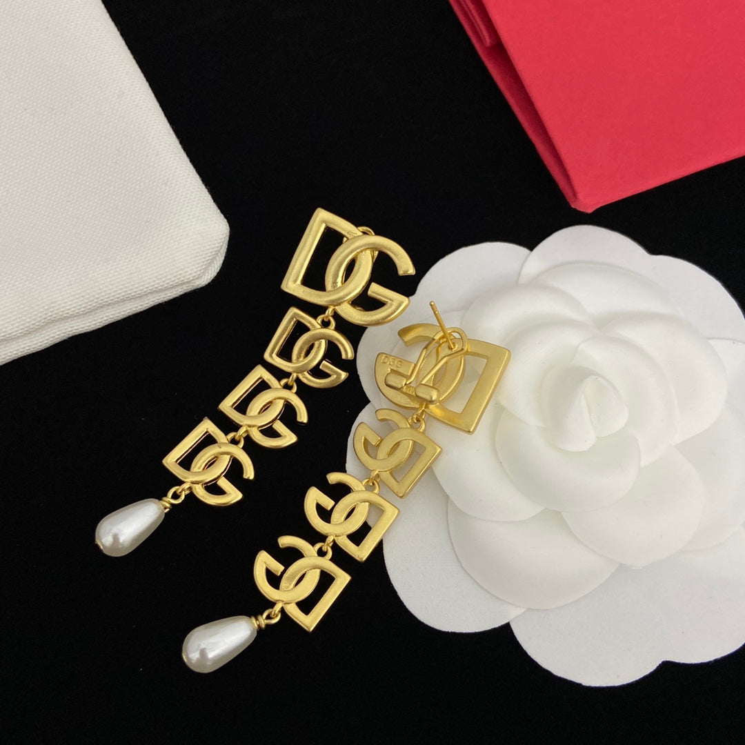 X1N63A137X  Popular  necklace earrings