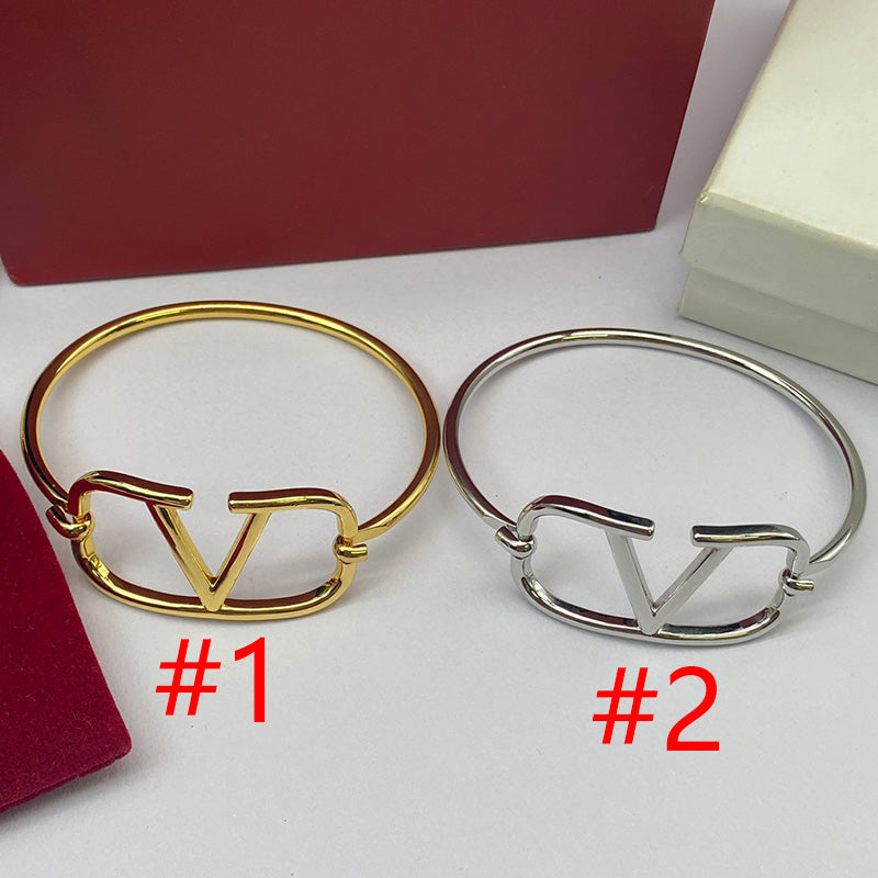 X1Y83VL75K  Popular Bracelets