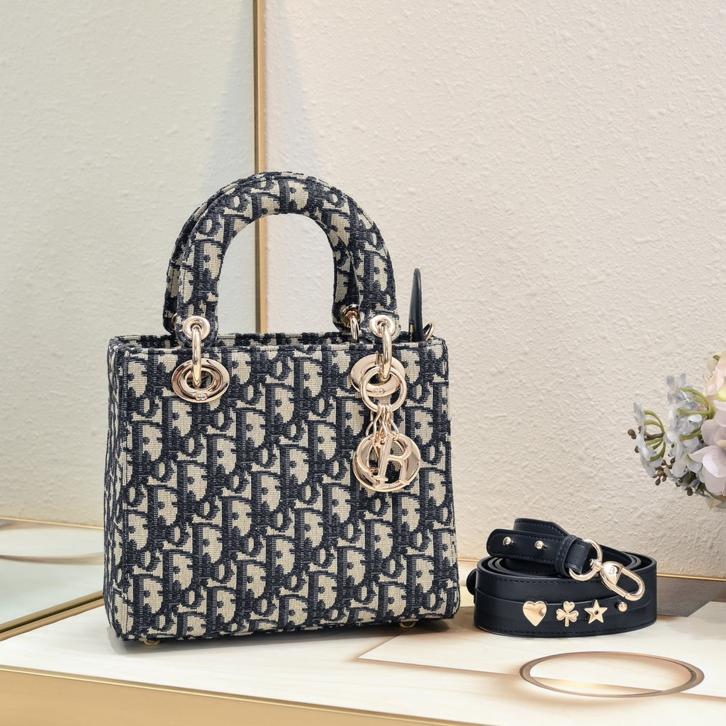 B1X54D439 Popular   embroidery bag