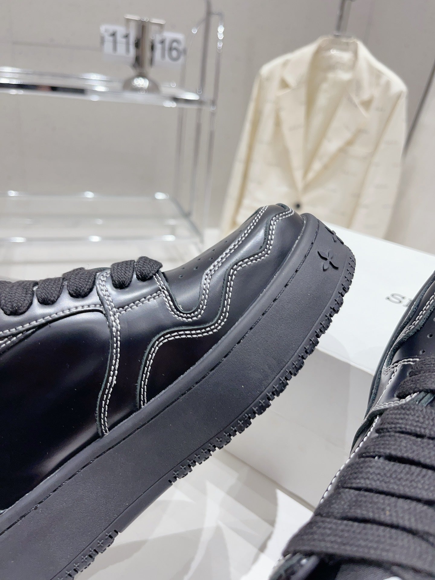 Z1Q105A345 Popular  Shoes