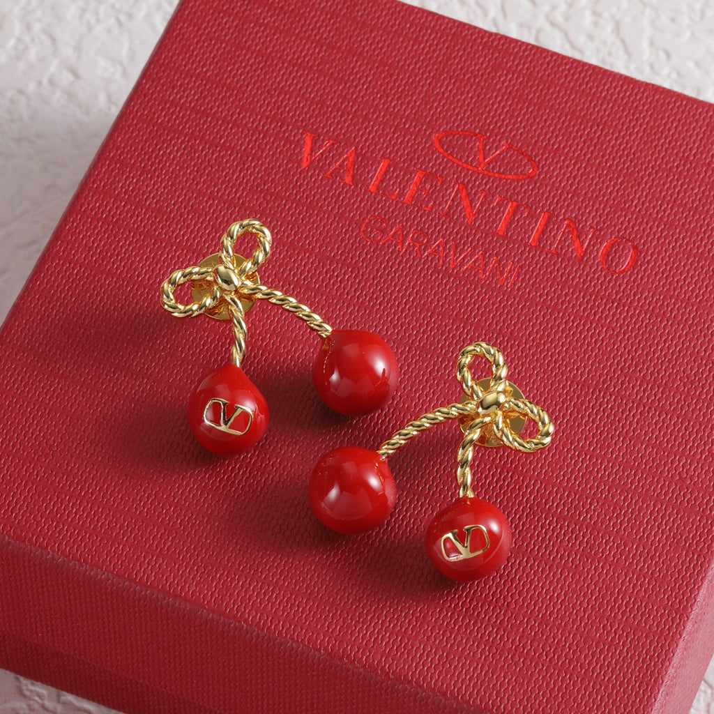 X1Q85VL205X Popular Necklace. Earrings