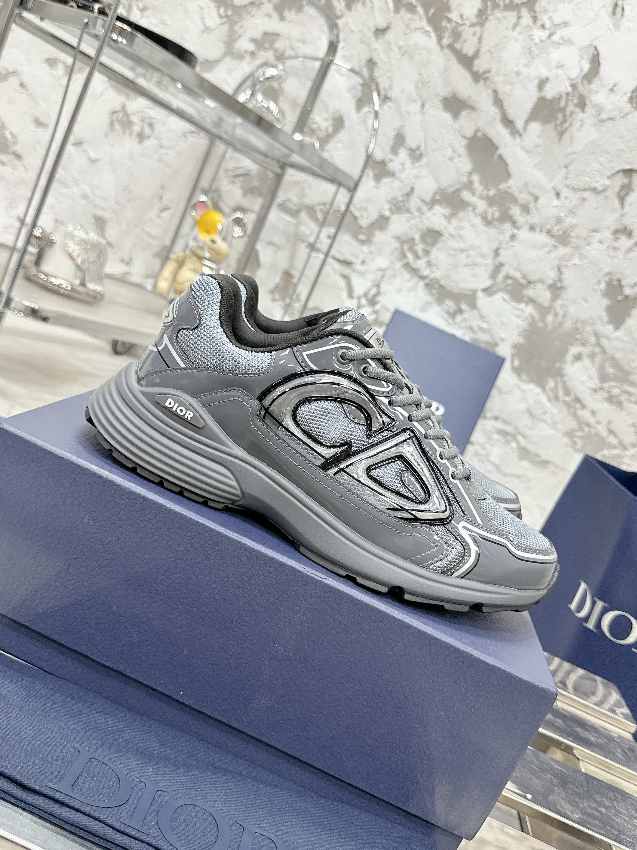 Z2R45D2 Popular high-quality shoes