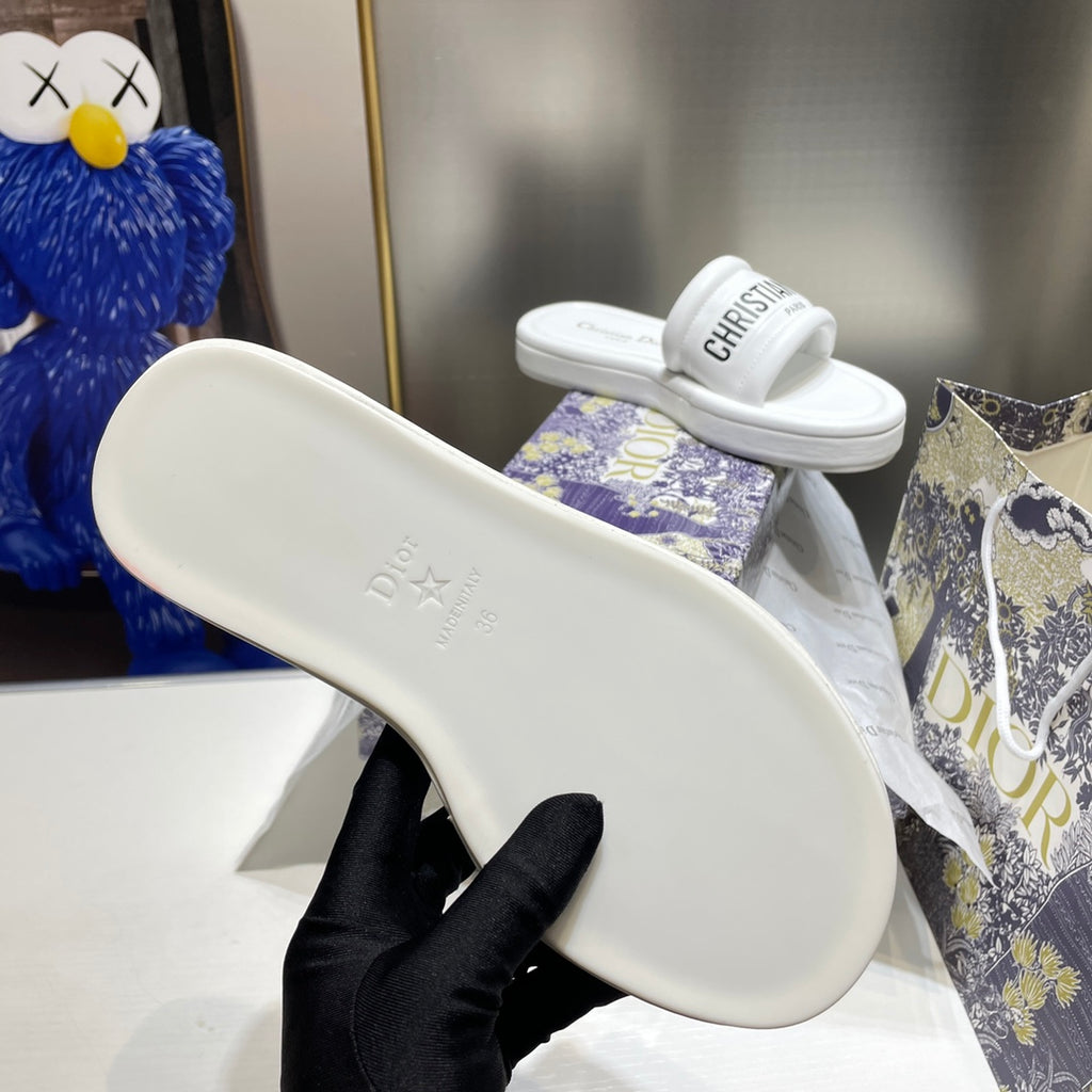 Z1Z54D76 Popular slippers