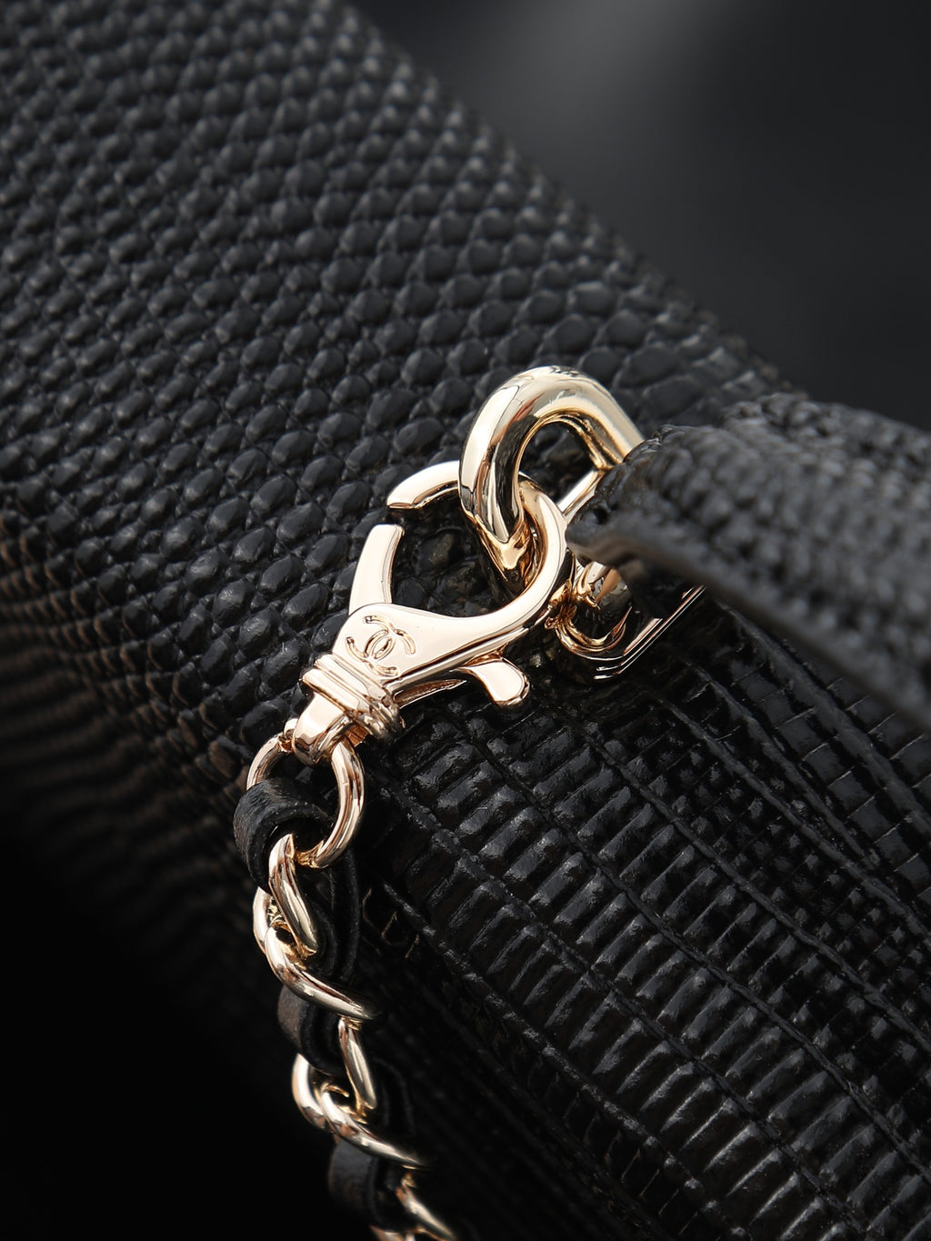 B1R76C23 Popular leather bag