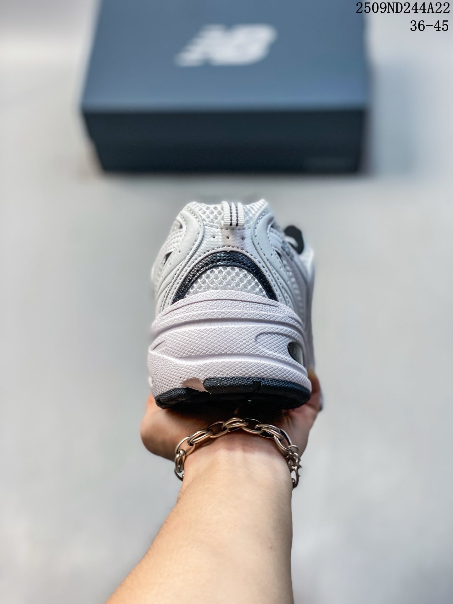 Z4Q95A68 Popular Shoes