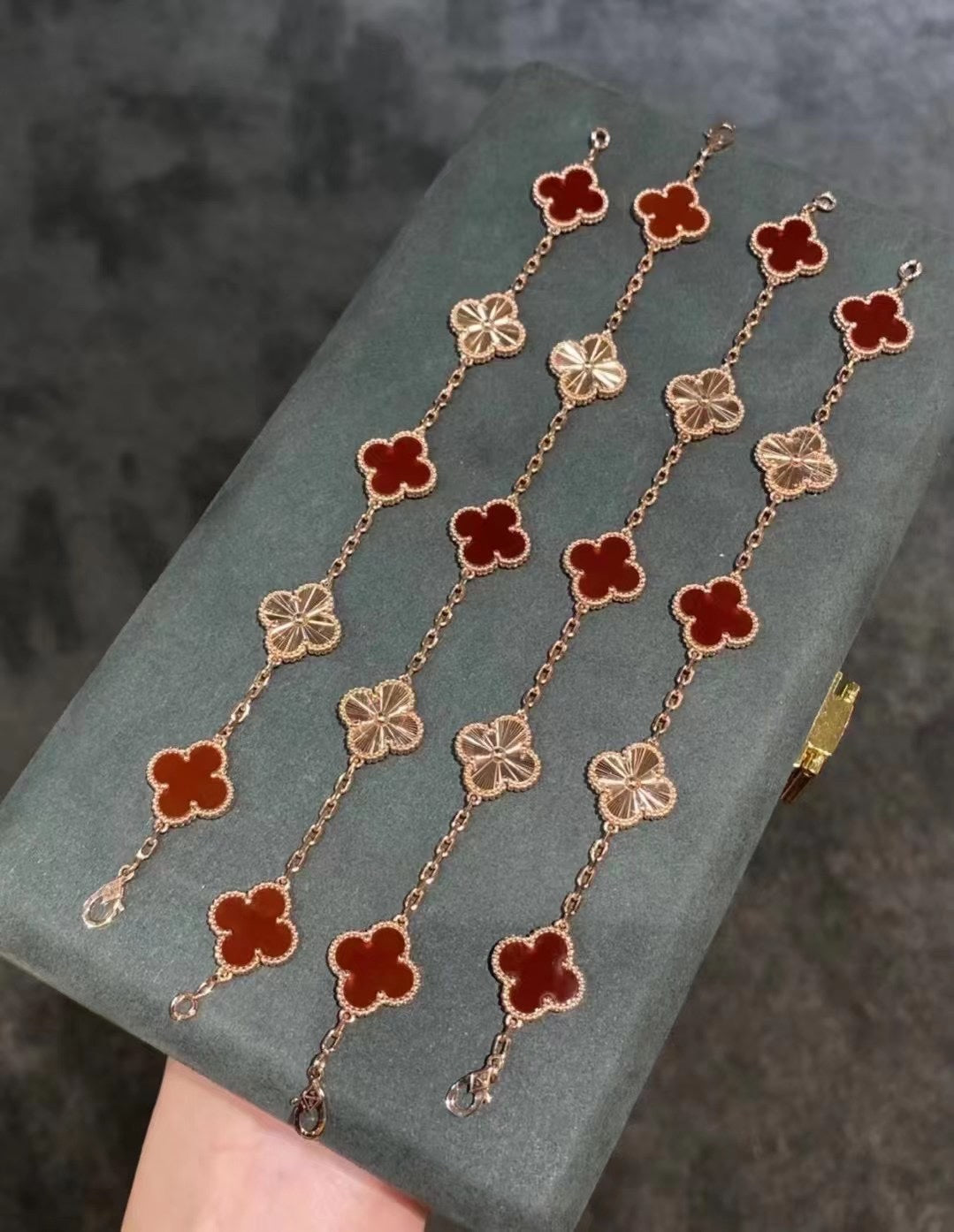 X5X63VA190K  Popular  6 flowers bracelets+2 flowers earrings