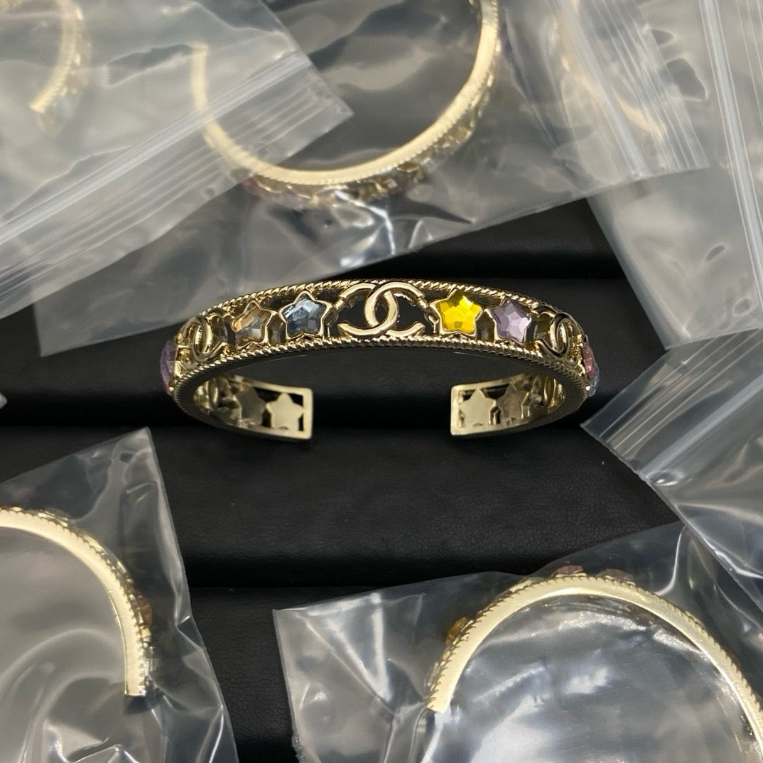 X1Q85C36K  Popular Bracelets