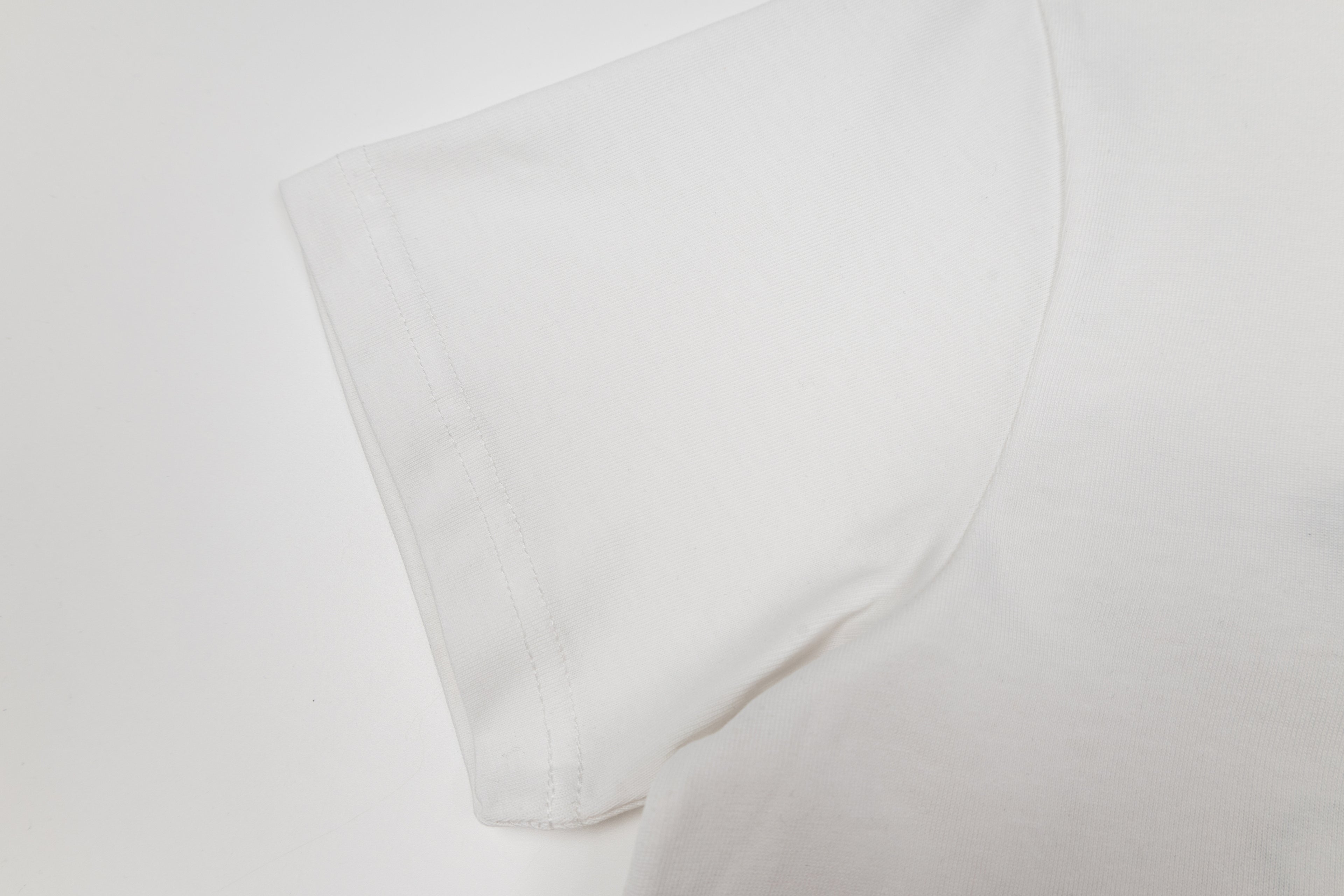 U1R76D29 Popular T-shirts
