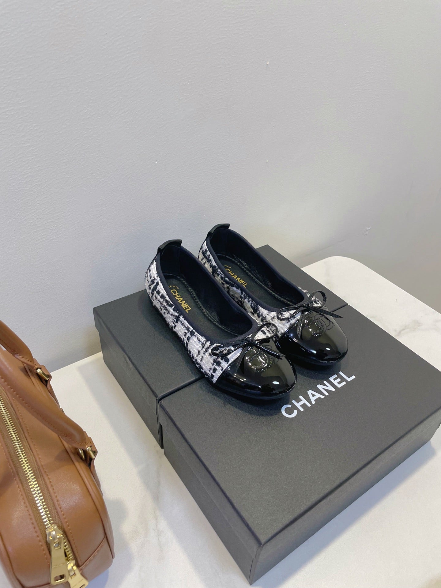 Z2Q95C106 Popular high-quality  shoes