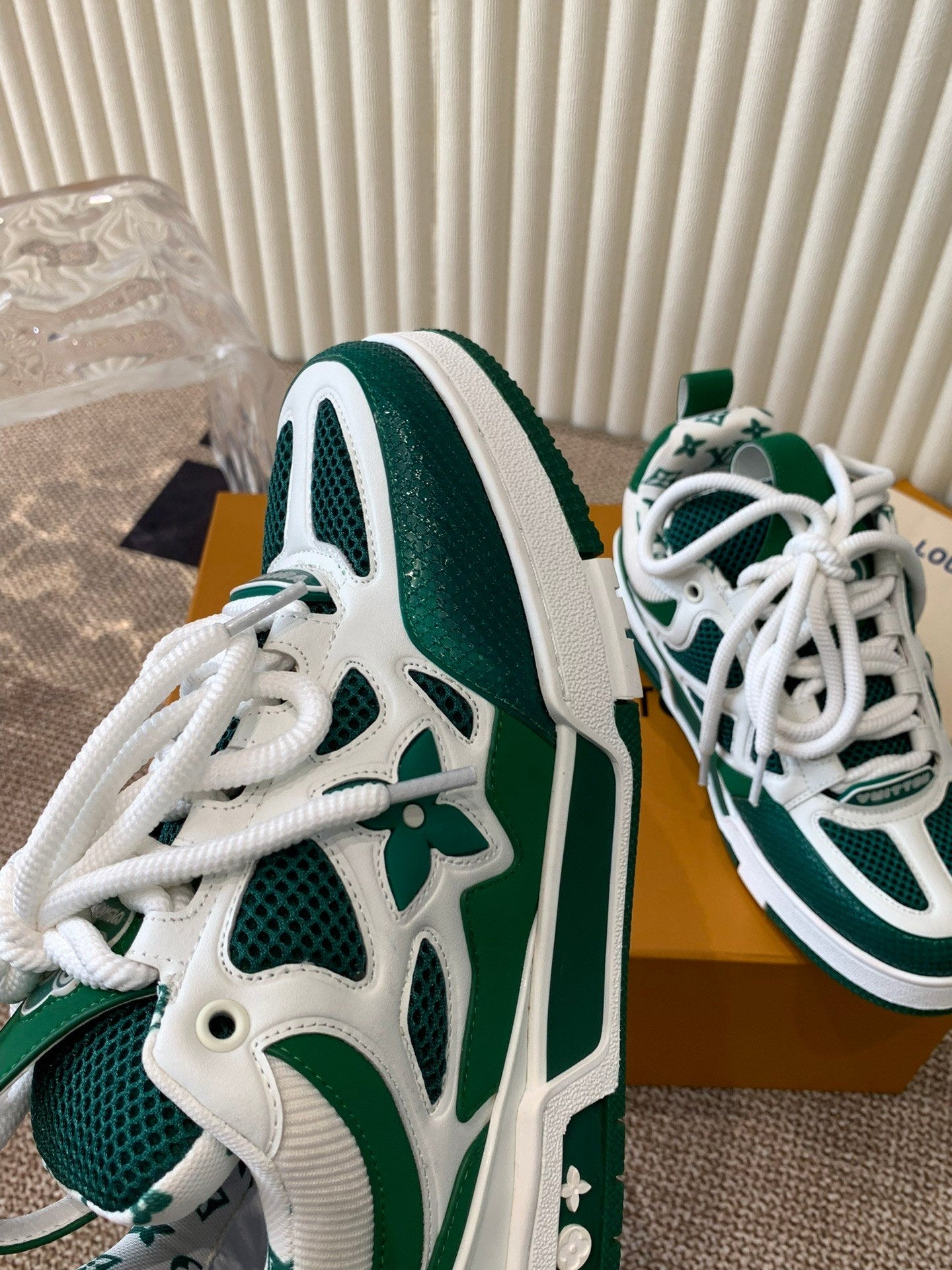 Z2Q95E183  Popular high-quality Shoes
