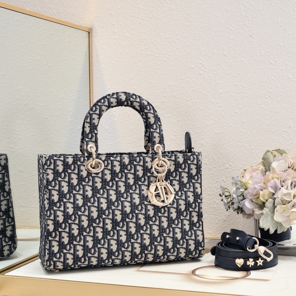 B1X54D439 Popular   embroidery bag