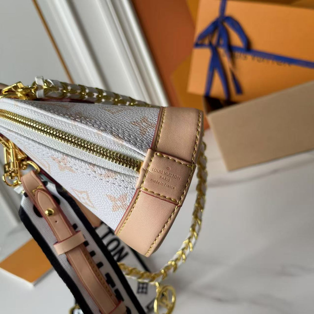 B1P46E95 Popular leather bag
