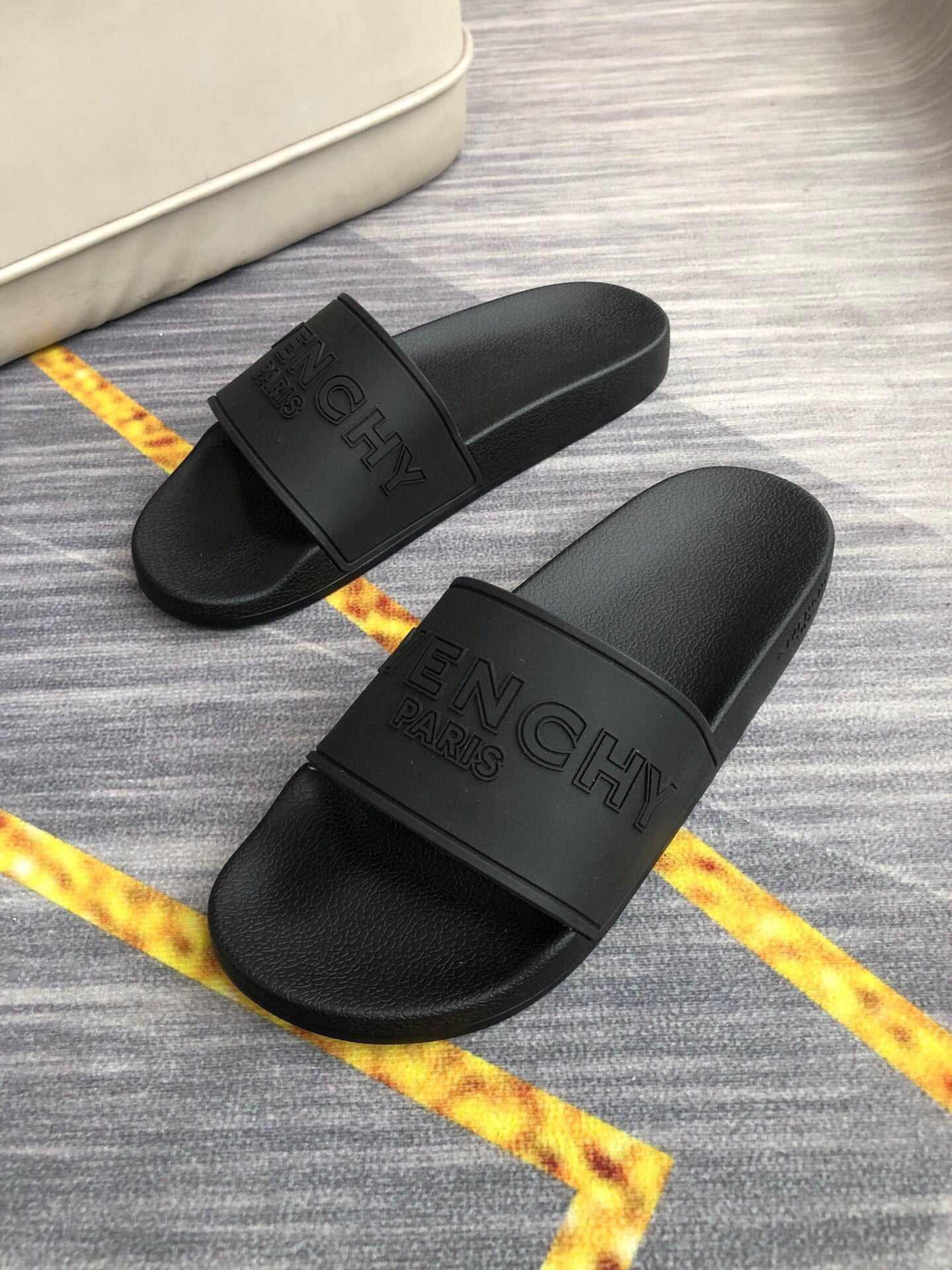 Z5Z35GV265 Popular Slippers