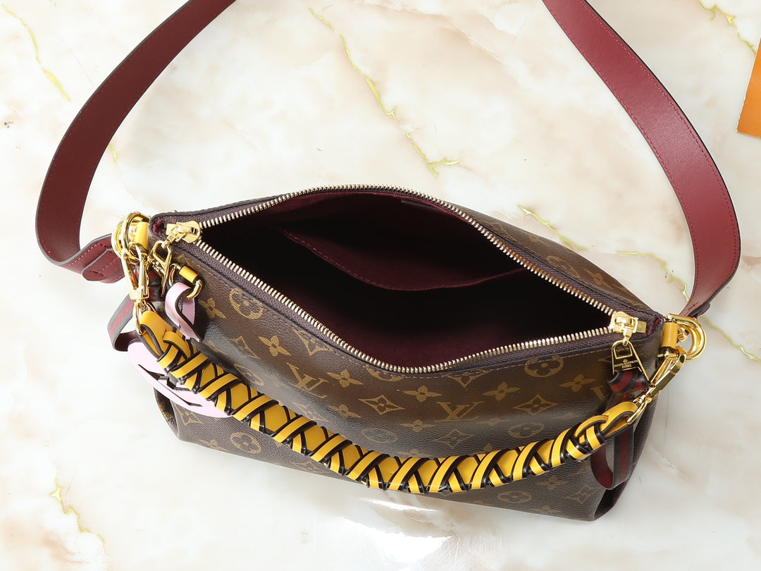 B1P46E79 Popular leather bag