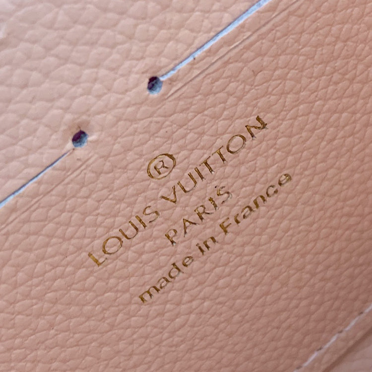B1P11E06 Popular Leather wallets