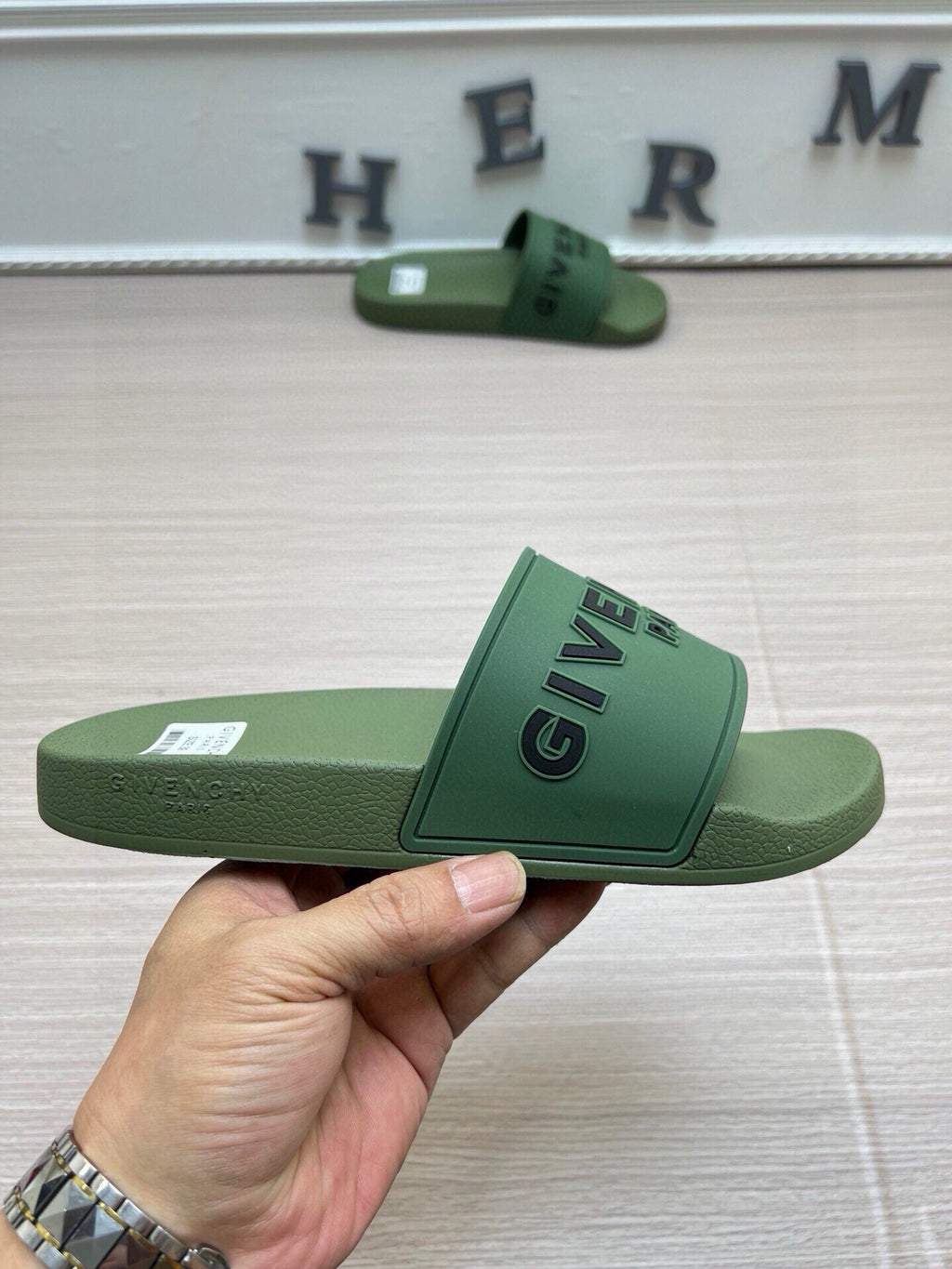 Z5Z35GV263  Popular Slippers