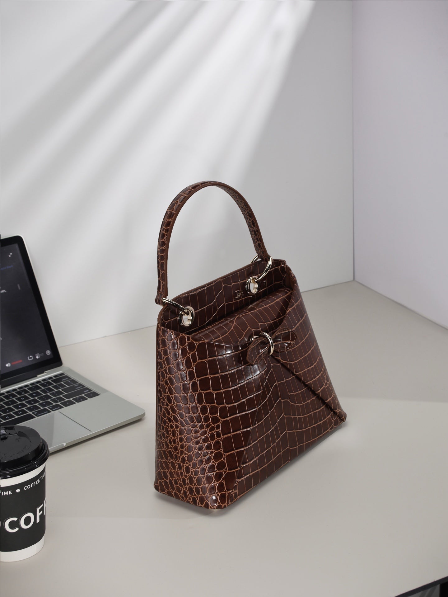 B1P36D90 Popular leather bag
