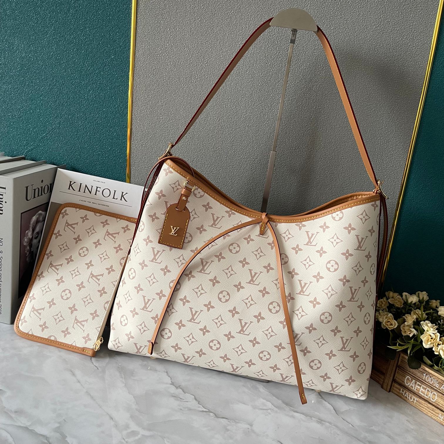 B12X34E277 Popular  leather bag 