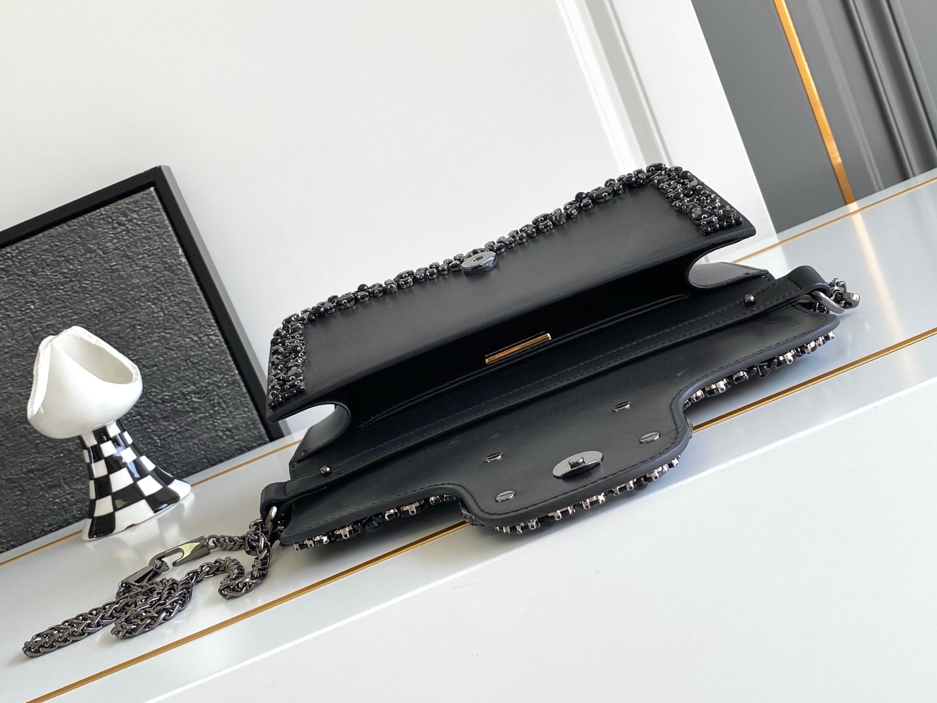 B1P36A74 Popular leather bag
