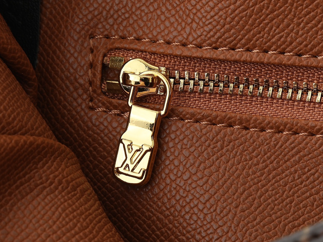 B1R15E19 Popular   leather bag
