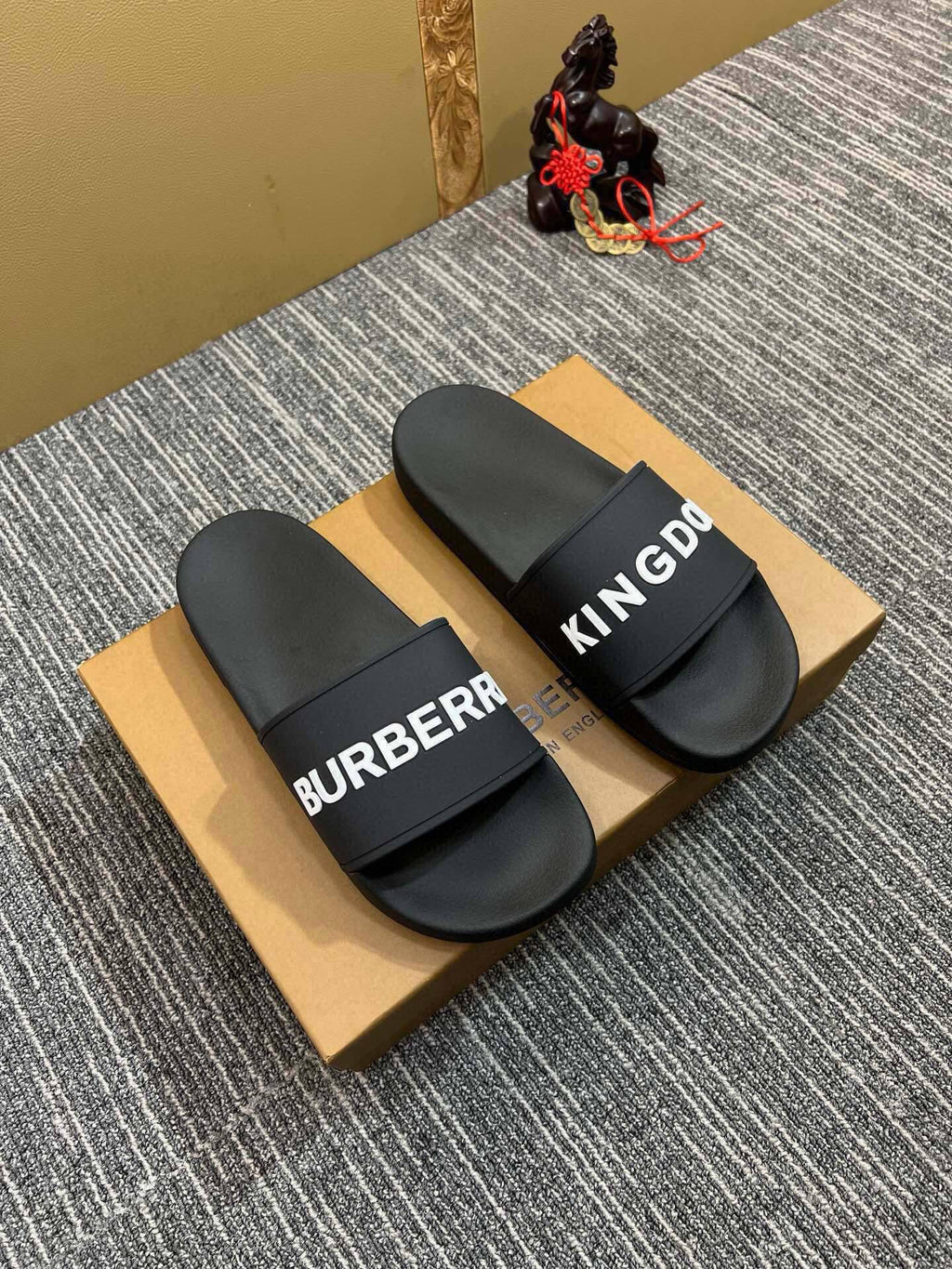 Z5Z35R254 Popular Slippers