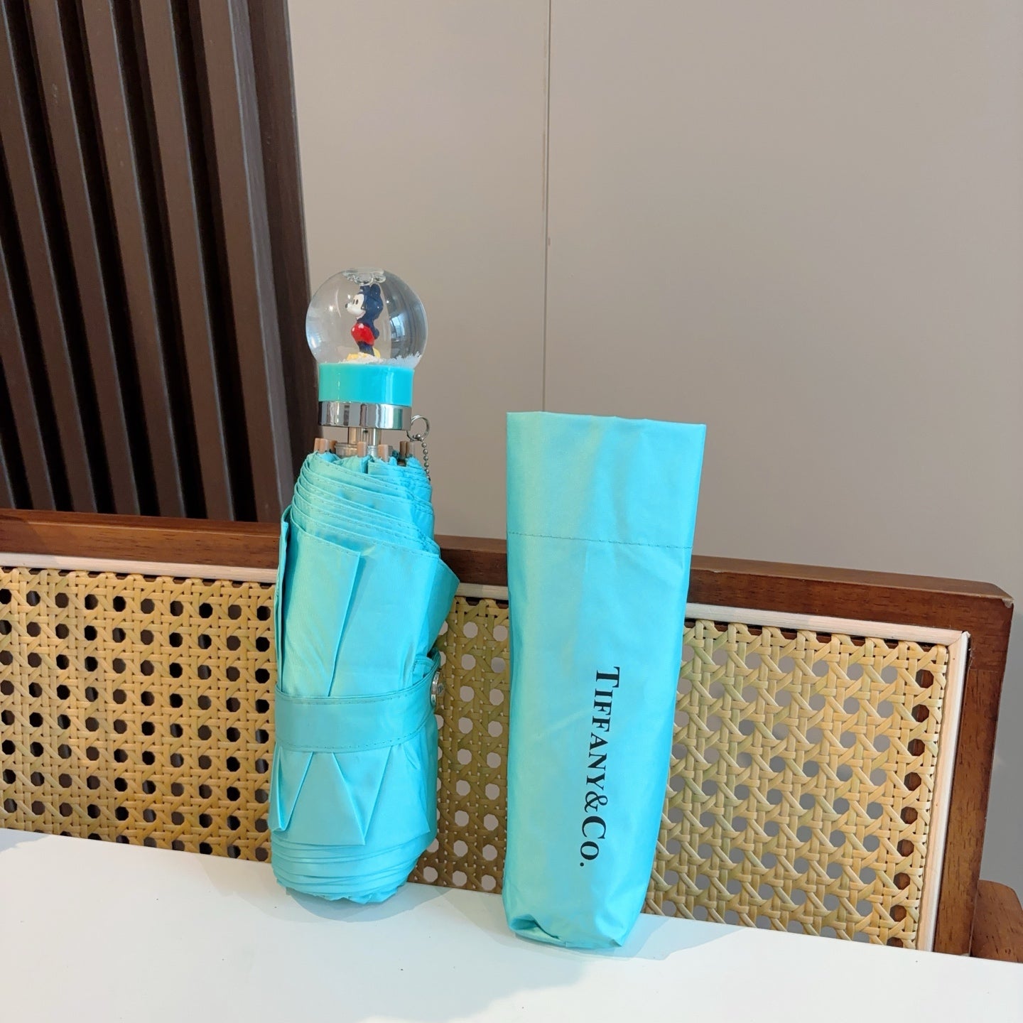 J1N46T30 Popular UV resistant umbrella