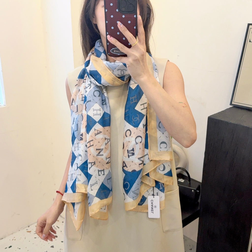 W1Z35C204 Popular Silk Scarve