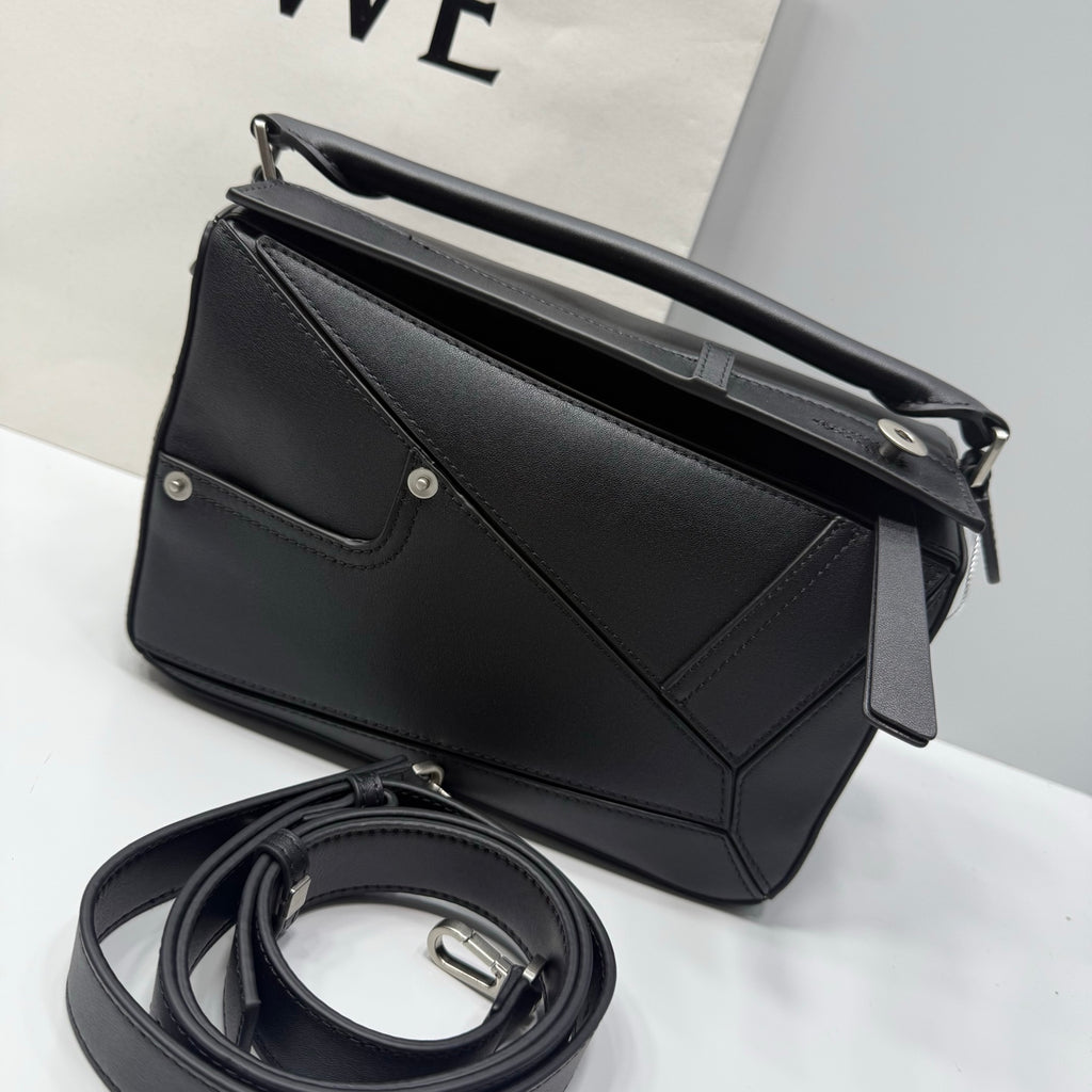 B1R46A11 Popular leather bag