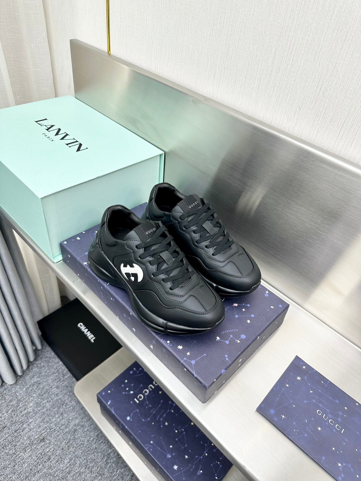 Z2Q95B152  Popular high-quality Shoes