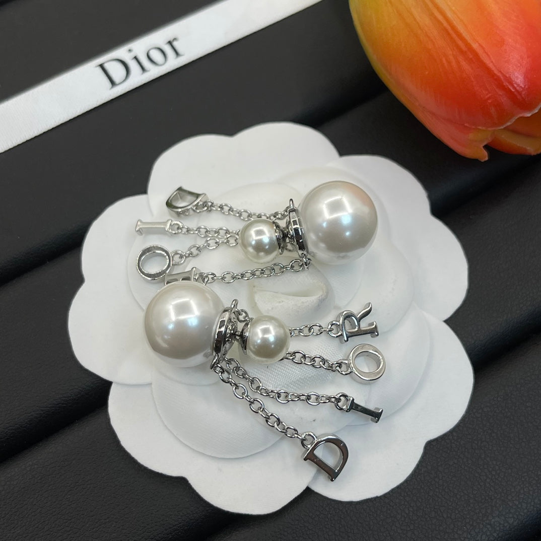 X1Z94D675E Popular Earrings