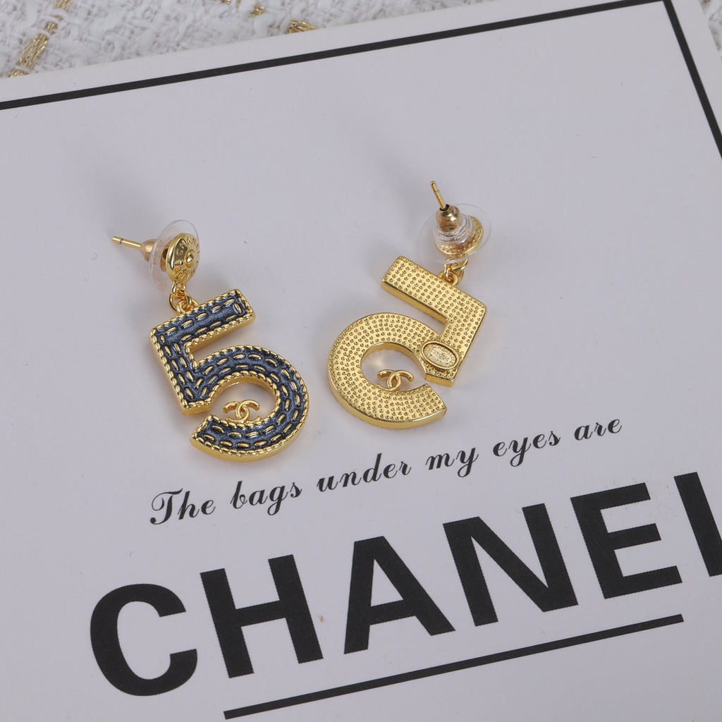 X1Z54C305E Popular Earrings