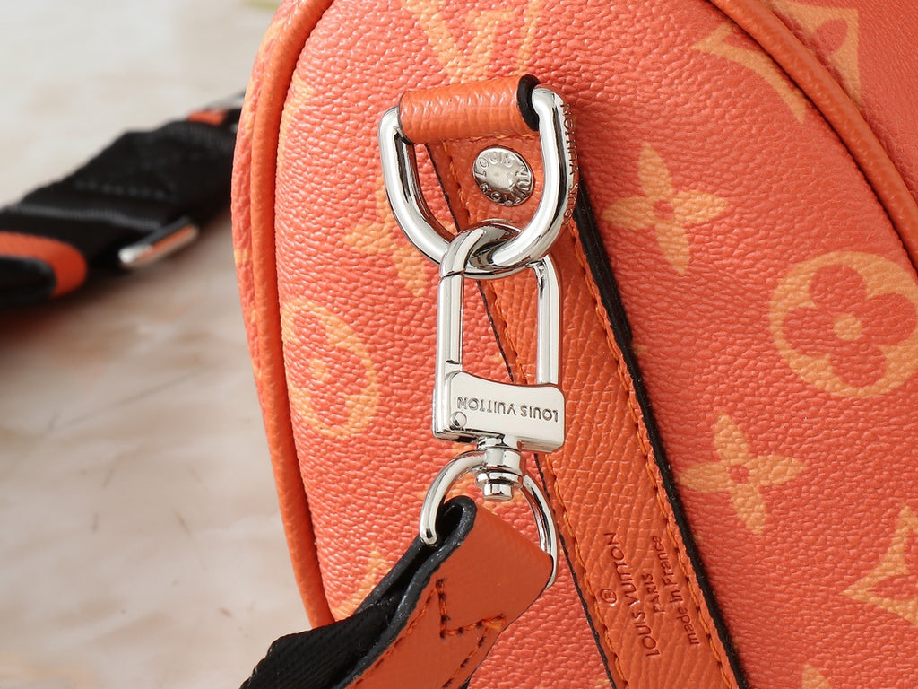 B1P46E35 Popular leather bag